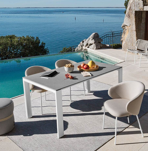 Tavoli e sedie per outdoor